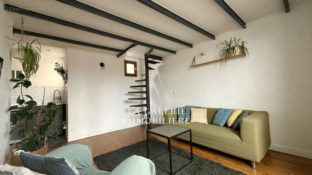 Appartement à PARIS-11E