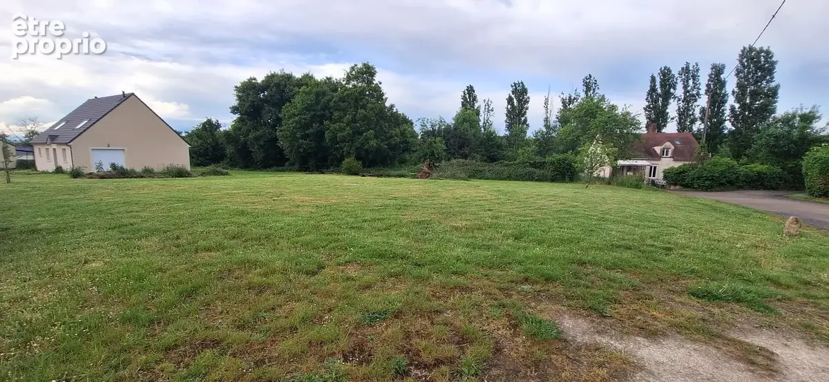 Terrain à NOE
