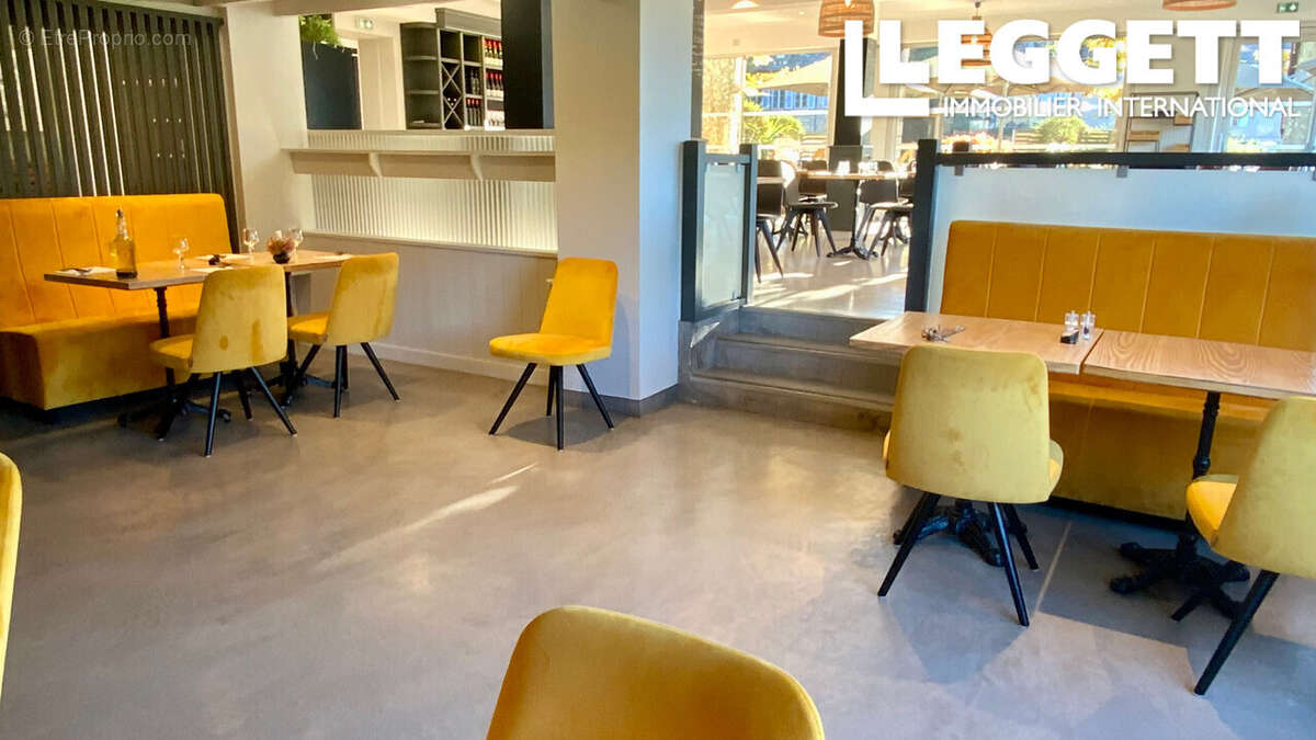 Commerce à MONTIGNAC