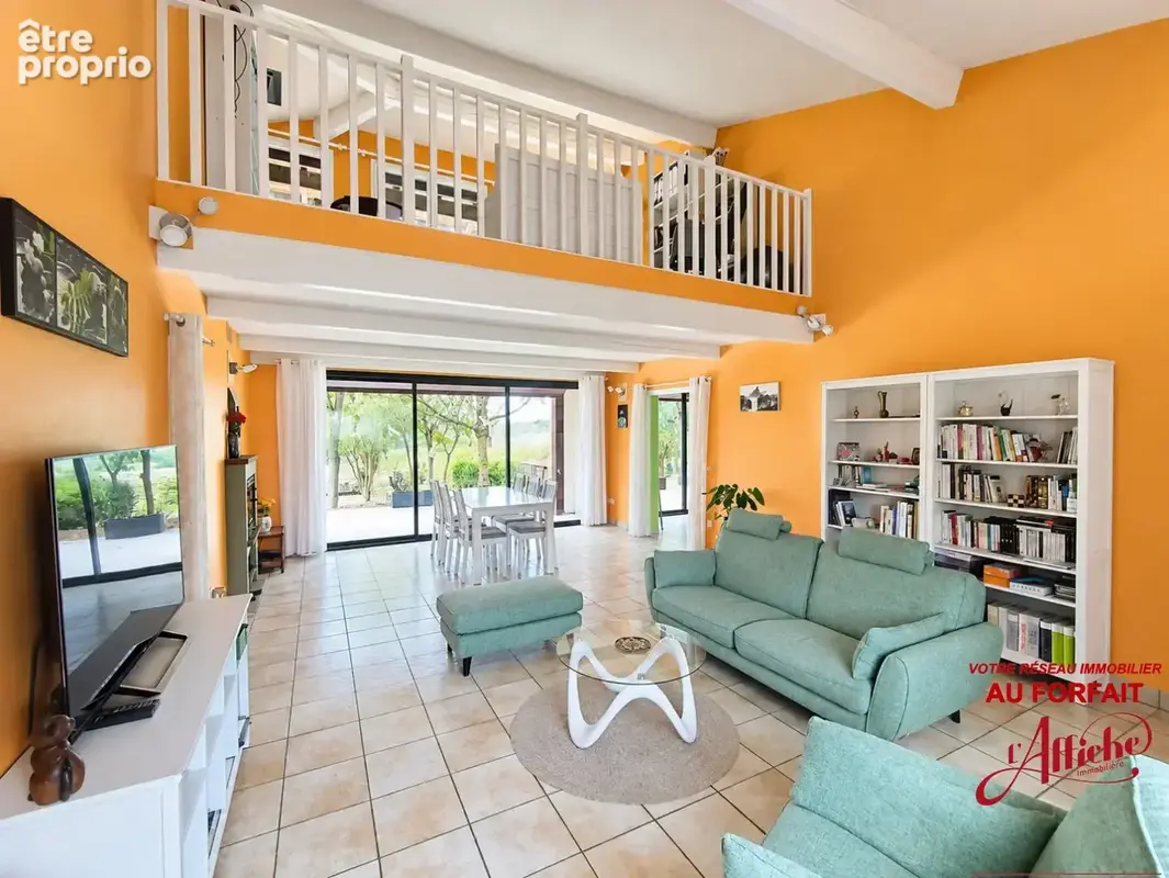 BEAUMONT-SUR-LÈZE  Vue exceptionnelle sur les Pyrénées, 187 m² habitables, terrain de plus de 4 000 m² avec piscine. - photo 3