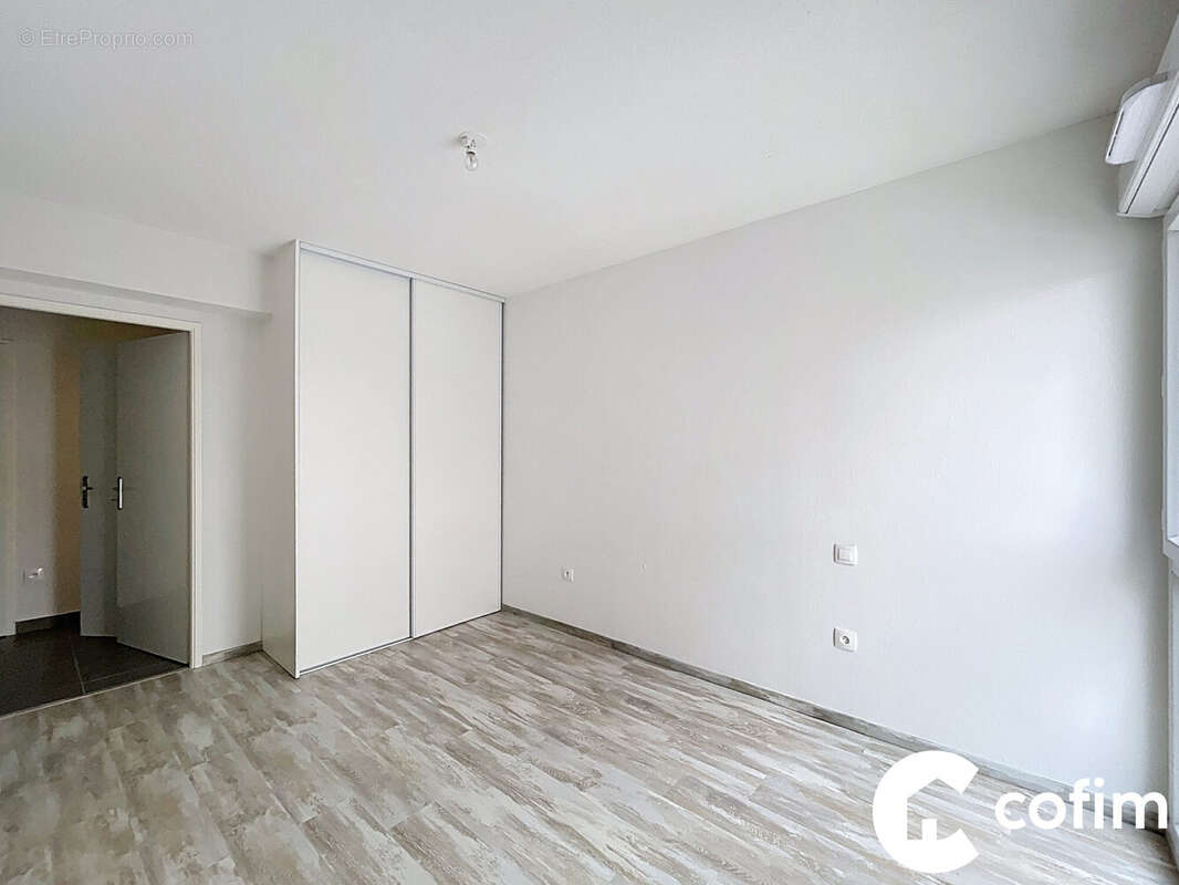 Appartement à BILLERE