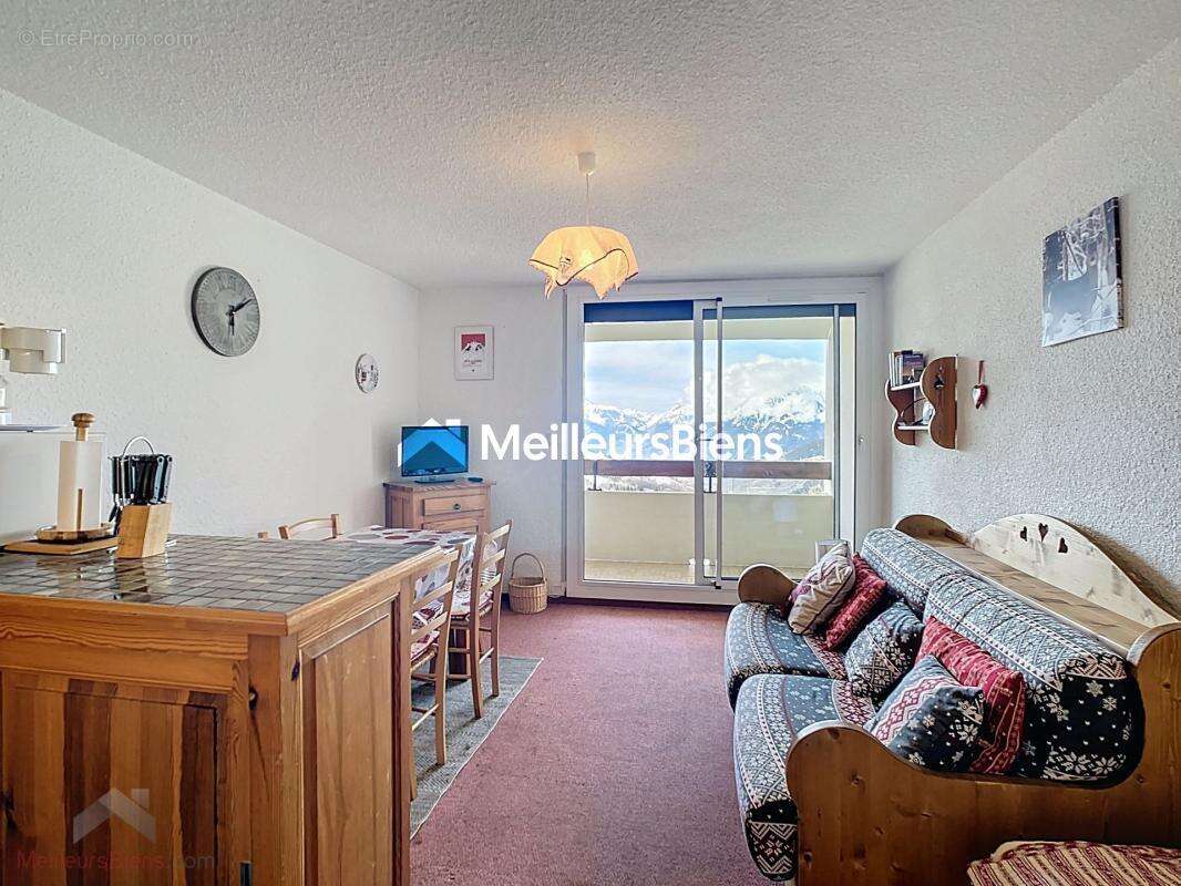 Appartement à SAINT-FRANCOIS-LONGCHAMP