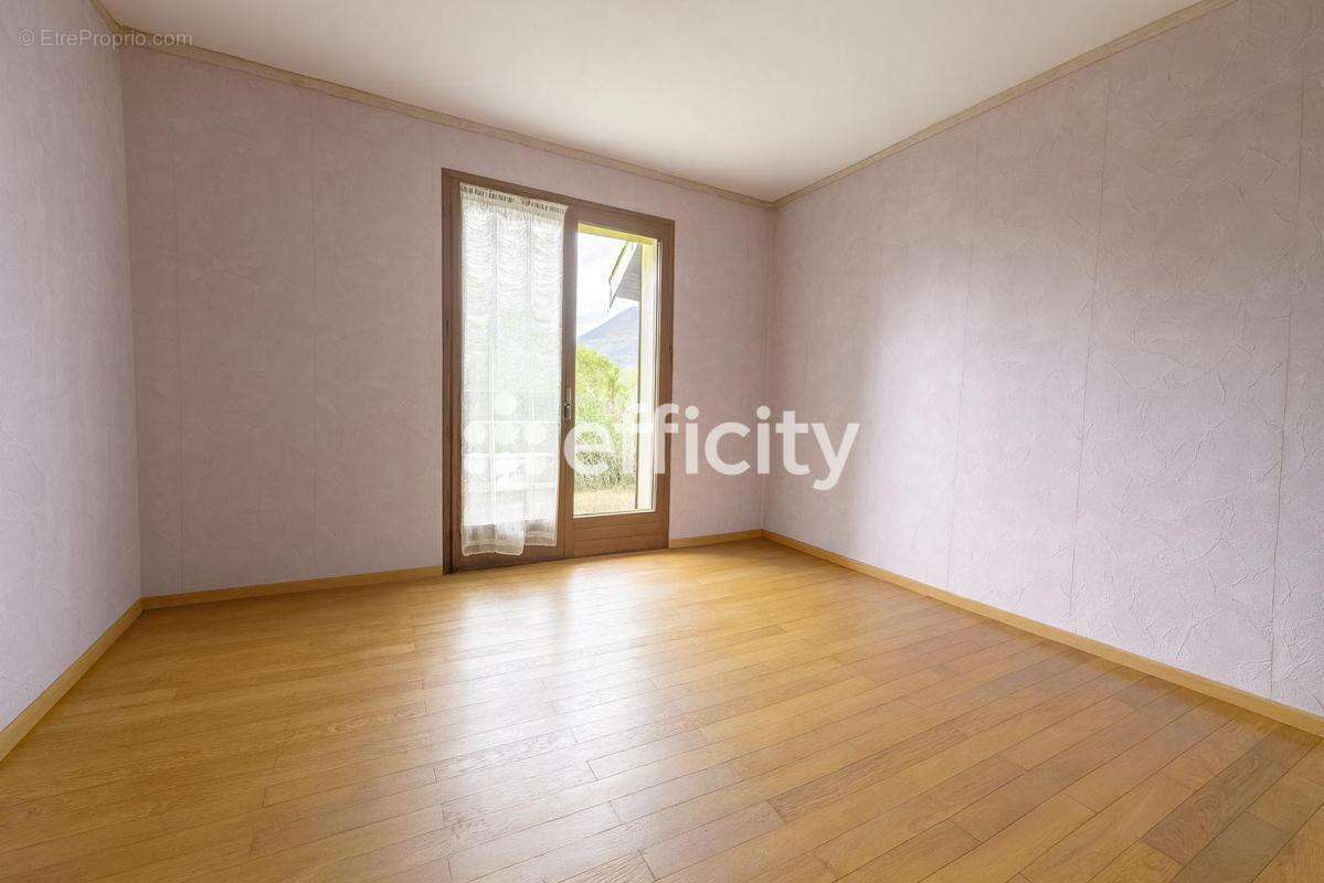 Maison à FONTANIL-CORNILLON