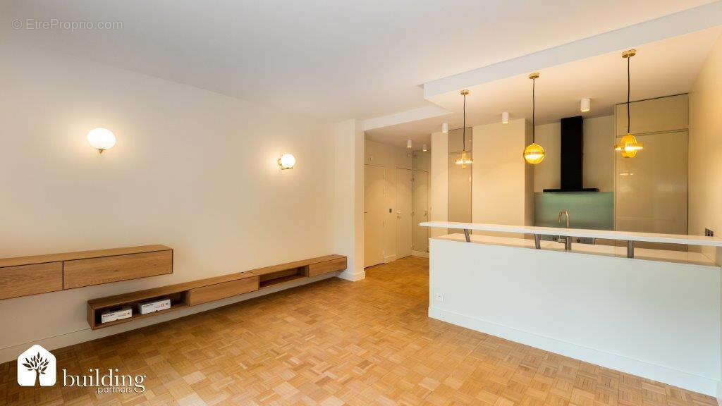 Appartement à NEUILLY-SUR-SEINE