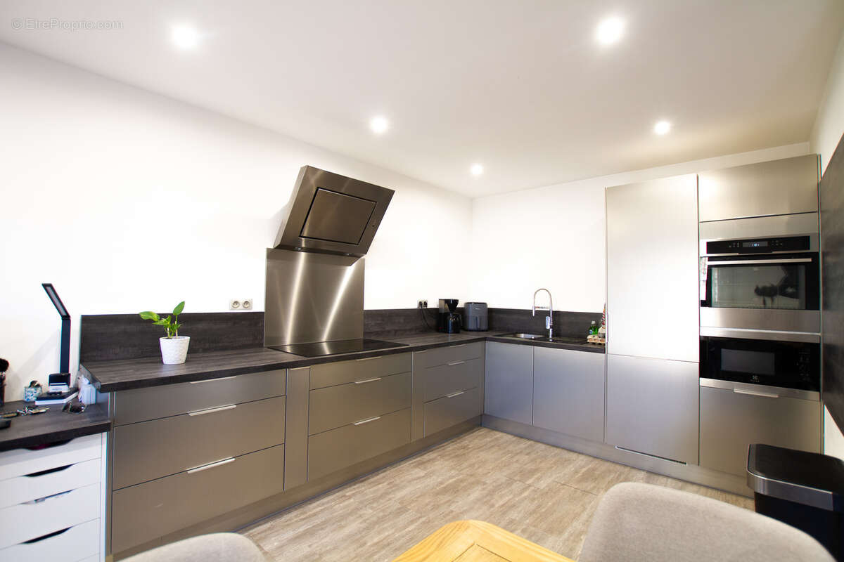 Maison à VILLENEUVE-LE-ROI