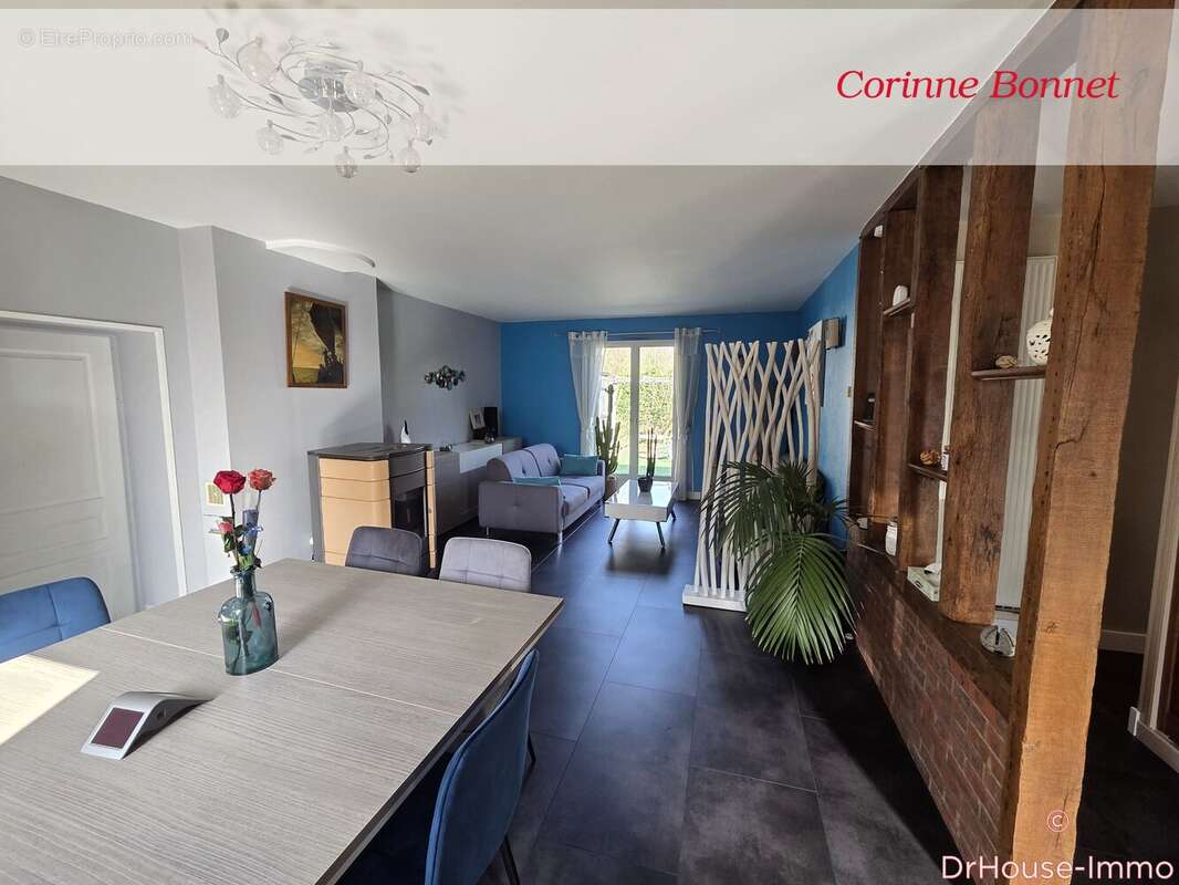 Maison à COURTERANGES