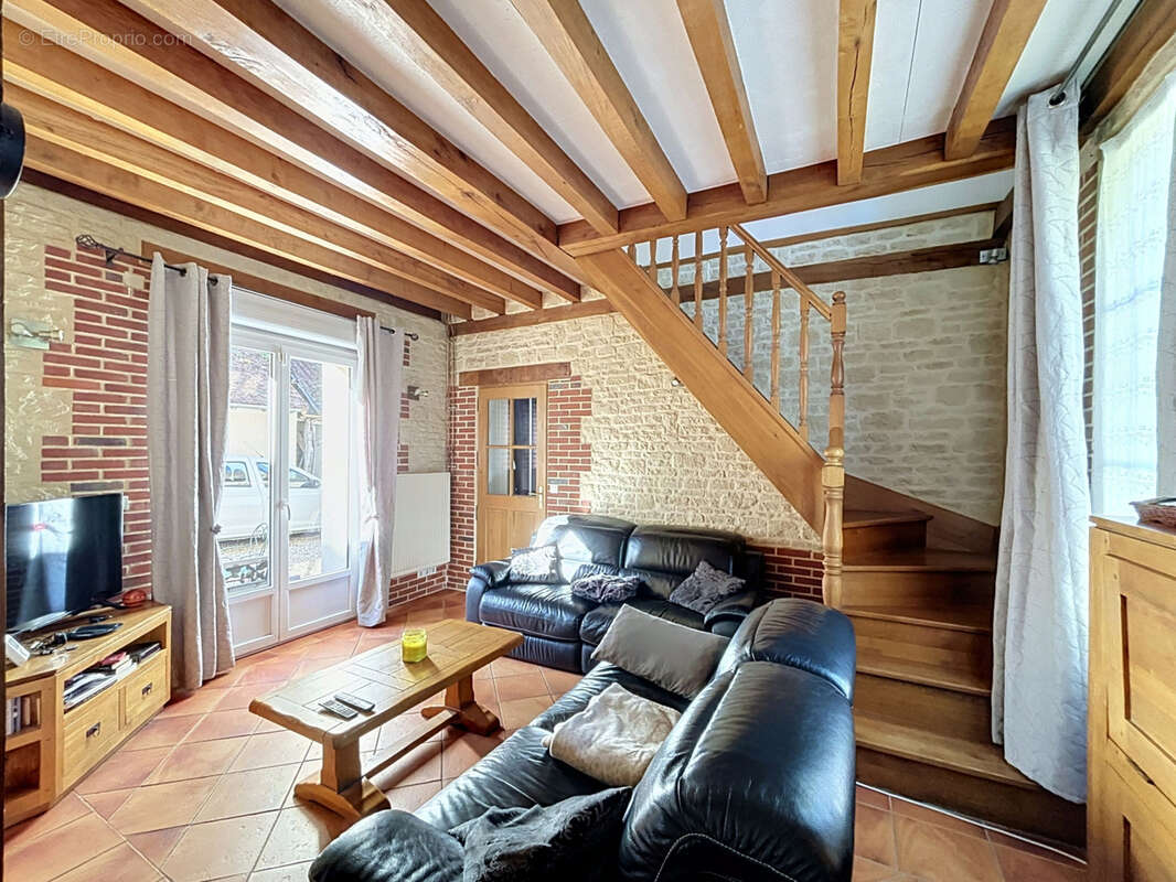 Maison 130 m² à Chaumont-En-Vexin  - photo 2
