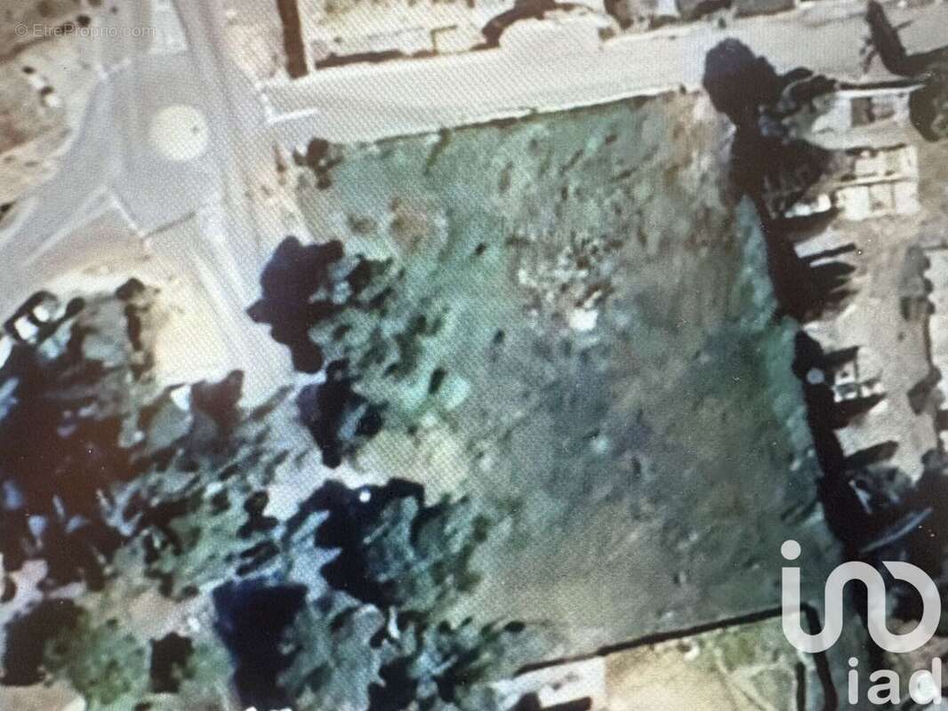 Photo 6 - Terrain à CUCURON