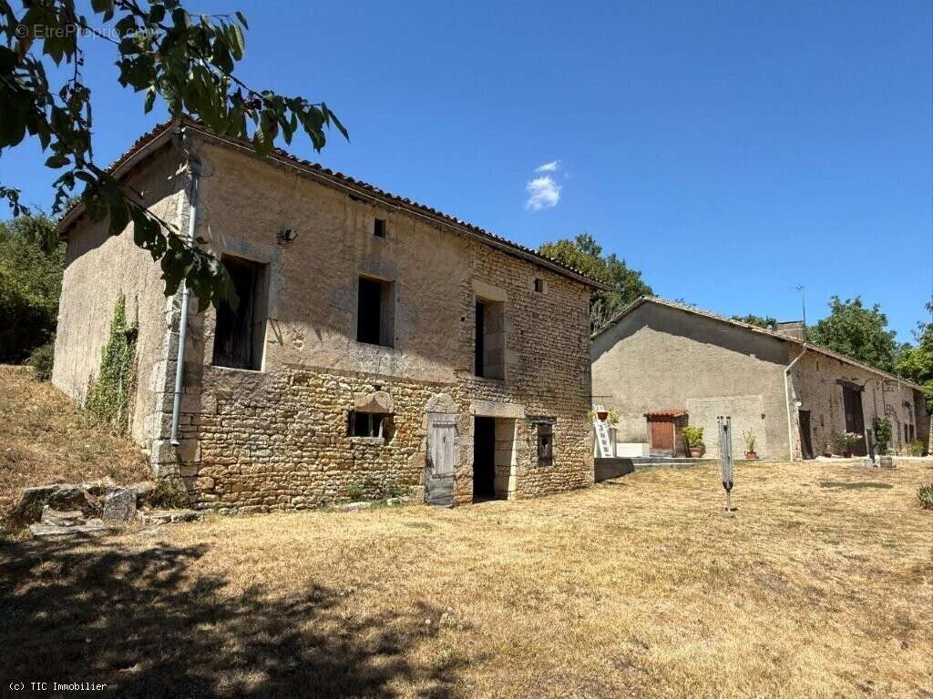 Maison à CIVRAY