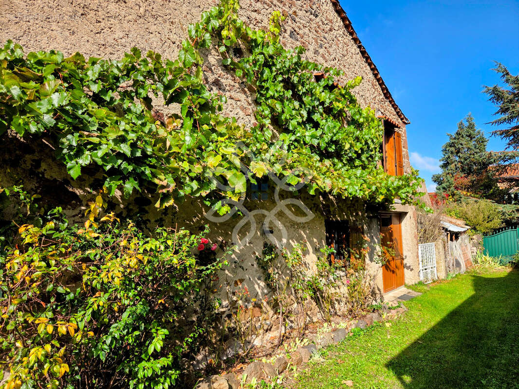 Maison à LA CHOMETTE