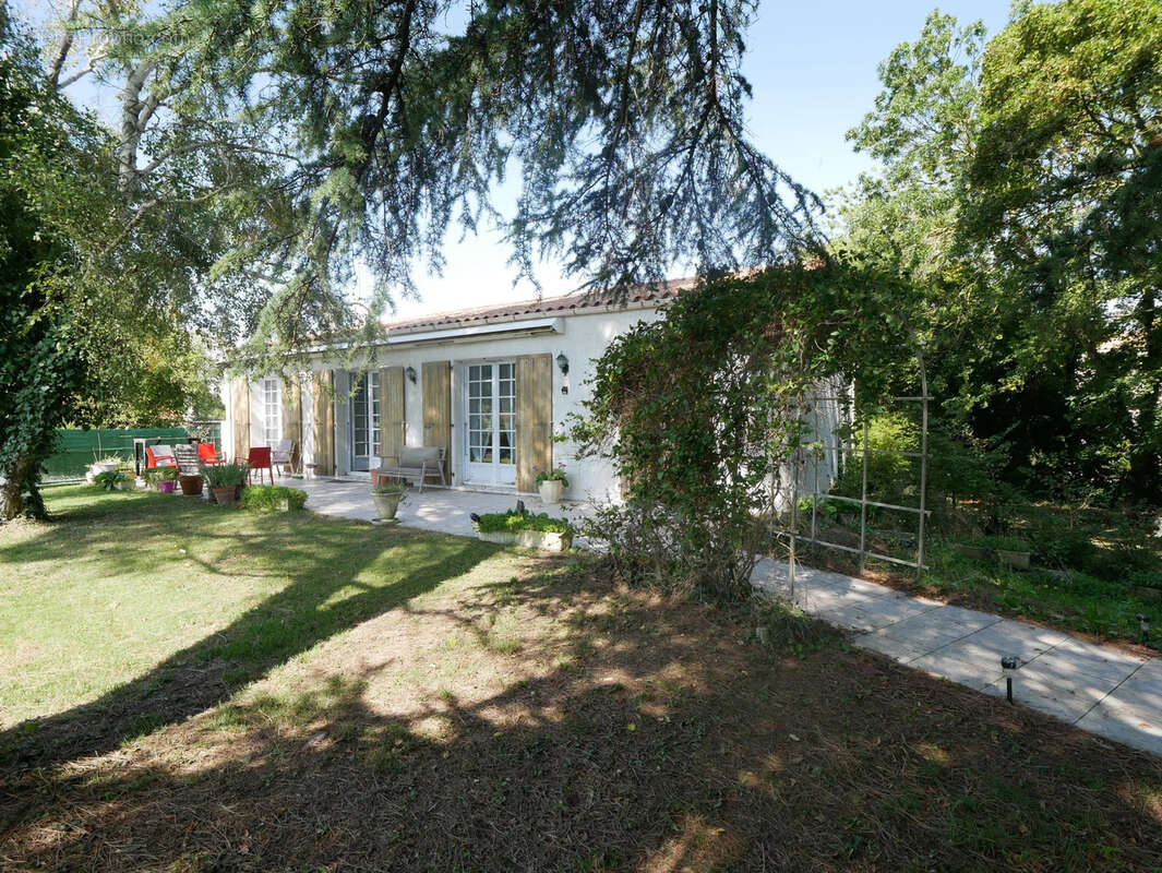 Maison à SAINT-CHRISTOPHE