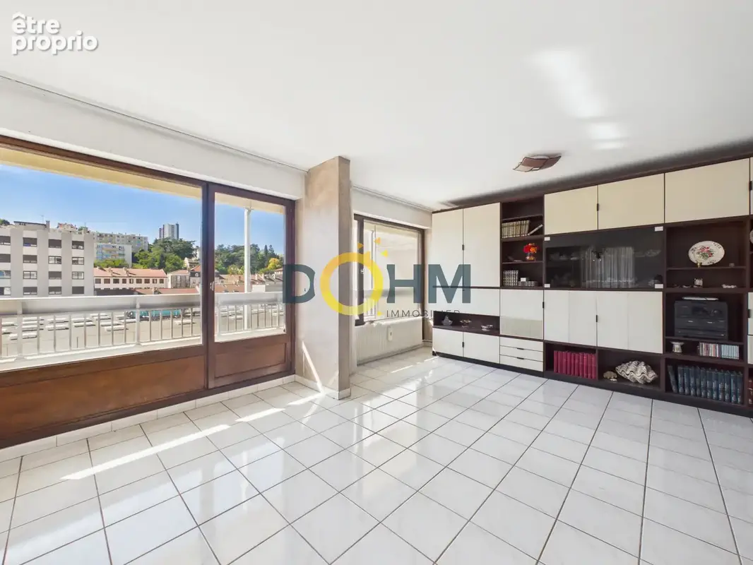 T5 110 m2 Large balcon / Garage / Ascenseur - photo 1