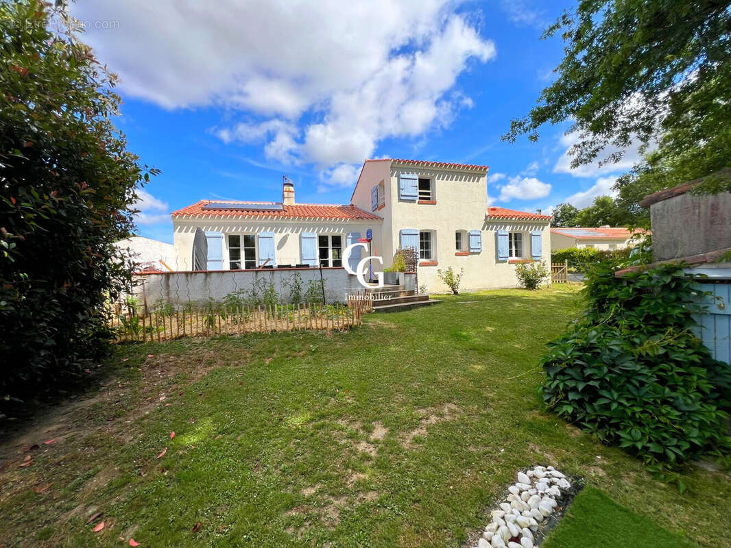 Maison à VIEILLEVIGNE