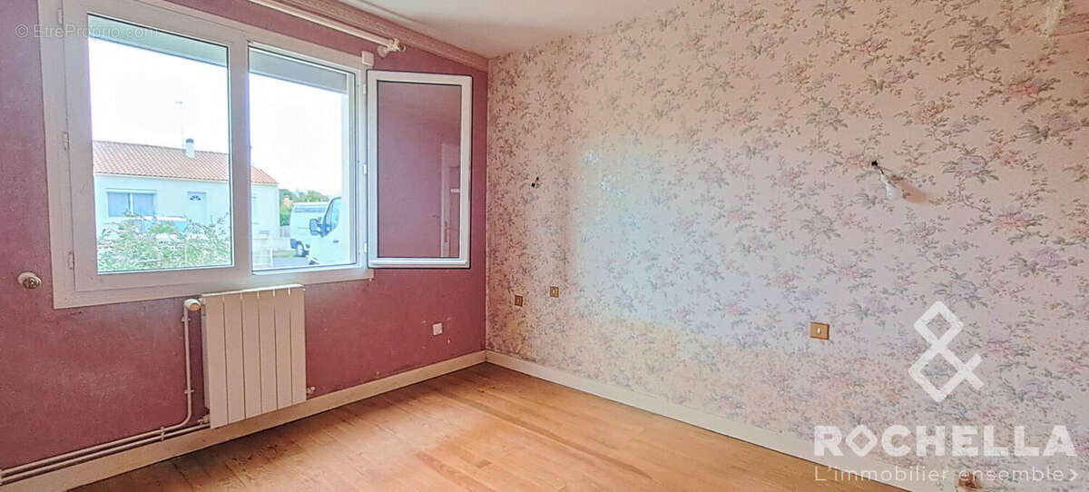 chambre 1 sur plancher - Maison à ROCHEFORT