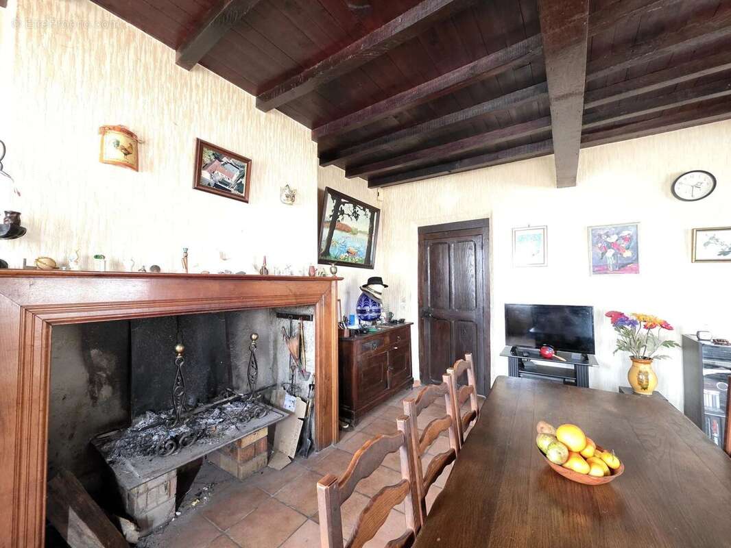 Maison à AUREILHAN