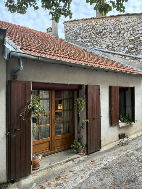 Appartement à BEAUFORT-SUR-GERVANNE