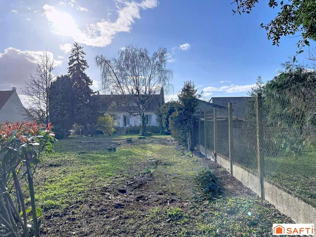 Photo 3 - Terrain à LE PLESSIS-PATE