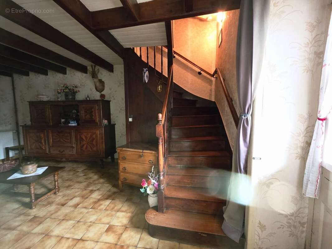 Maison à CHAMPNIERS