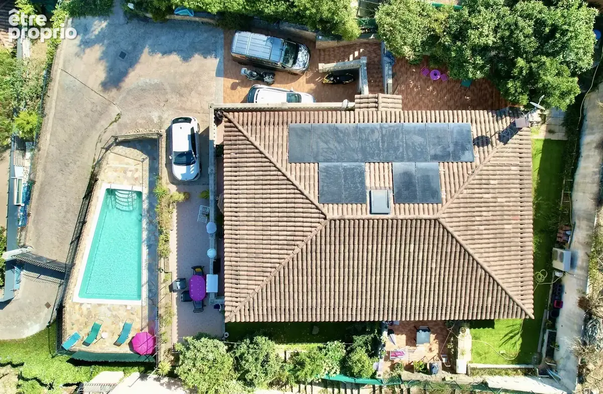 Maison d'exception vue mer de 250 m2 à Vallauris, sur terrain de 1500 m² avec possibilité d'extension - photo 2