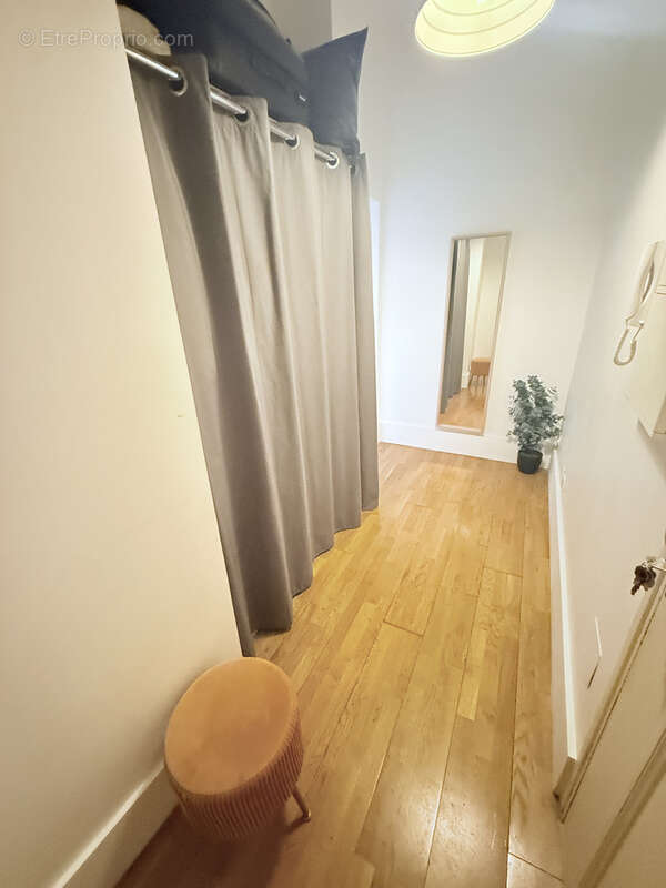 À VENDRE   Charmant studio entièrement rénové avec mezzanine, Place du Marché aux Fleurs à Montpellier - photo 15