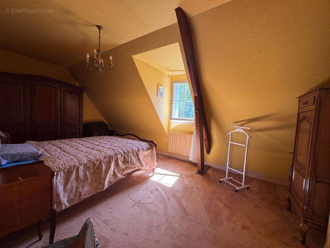Maison à vendre 6 pièces SAINT CYR SUR LOIRE (37) - photo 10