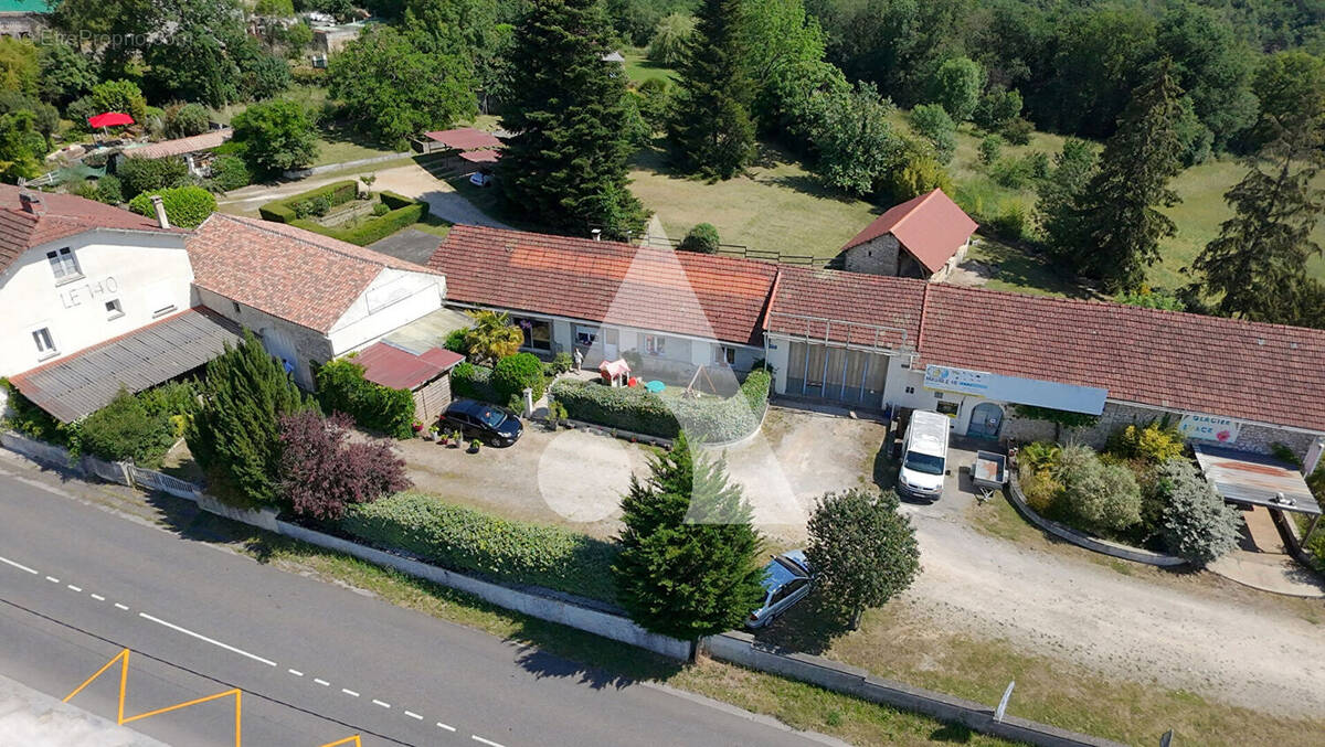 Maison à FRANCOULES