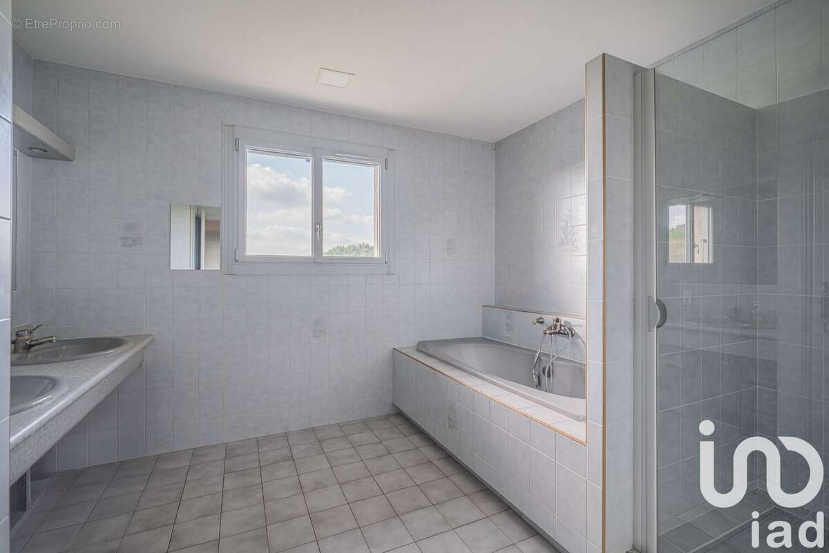 Photo 5 - Maison à VATILIEU