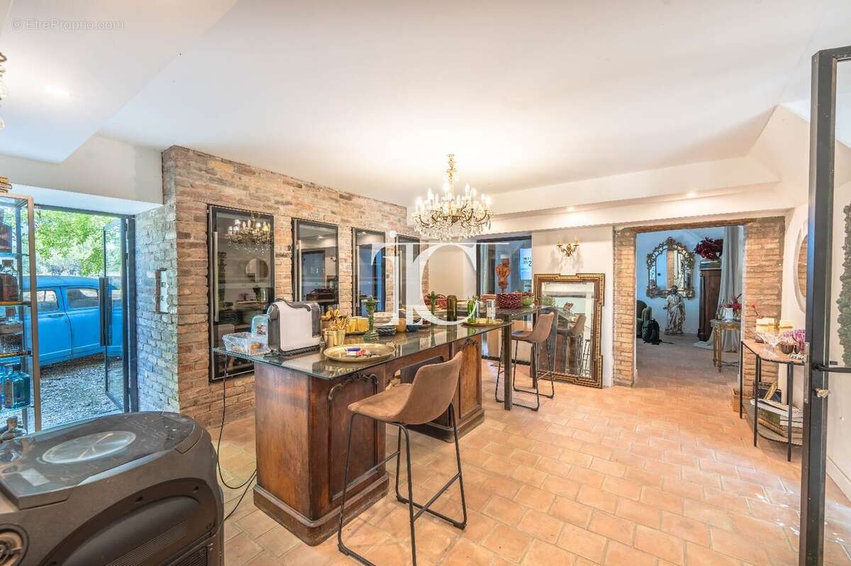 Maison à FLAUX