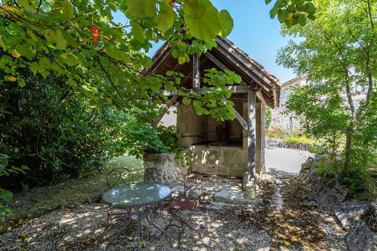 Maison à LAUZERTE