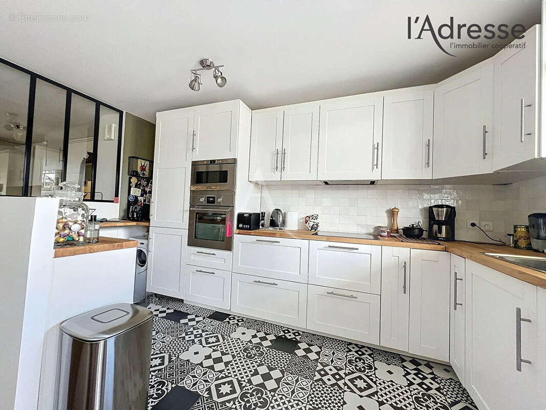 Appartement à SURESNES