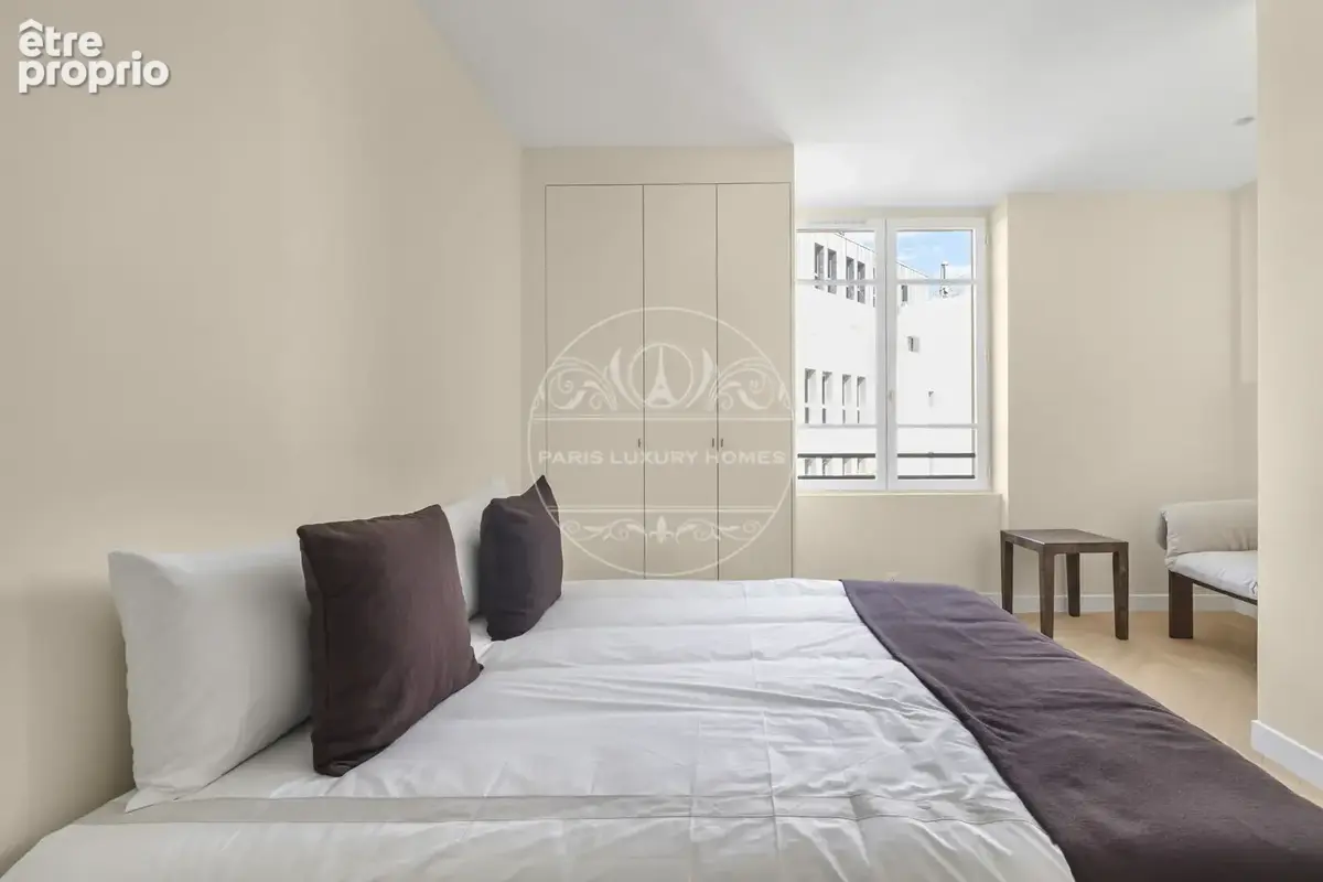 Superbe pied à terre à Paris 8ème ! - photo 5