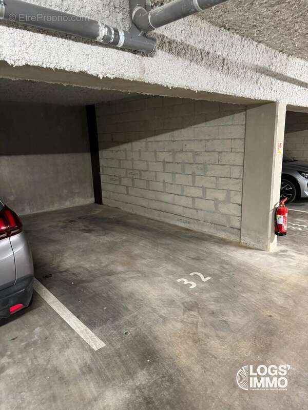Parking à BORDEAUX