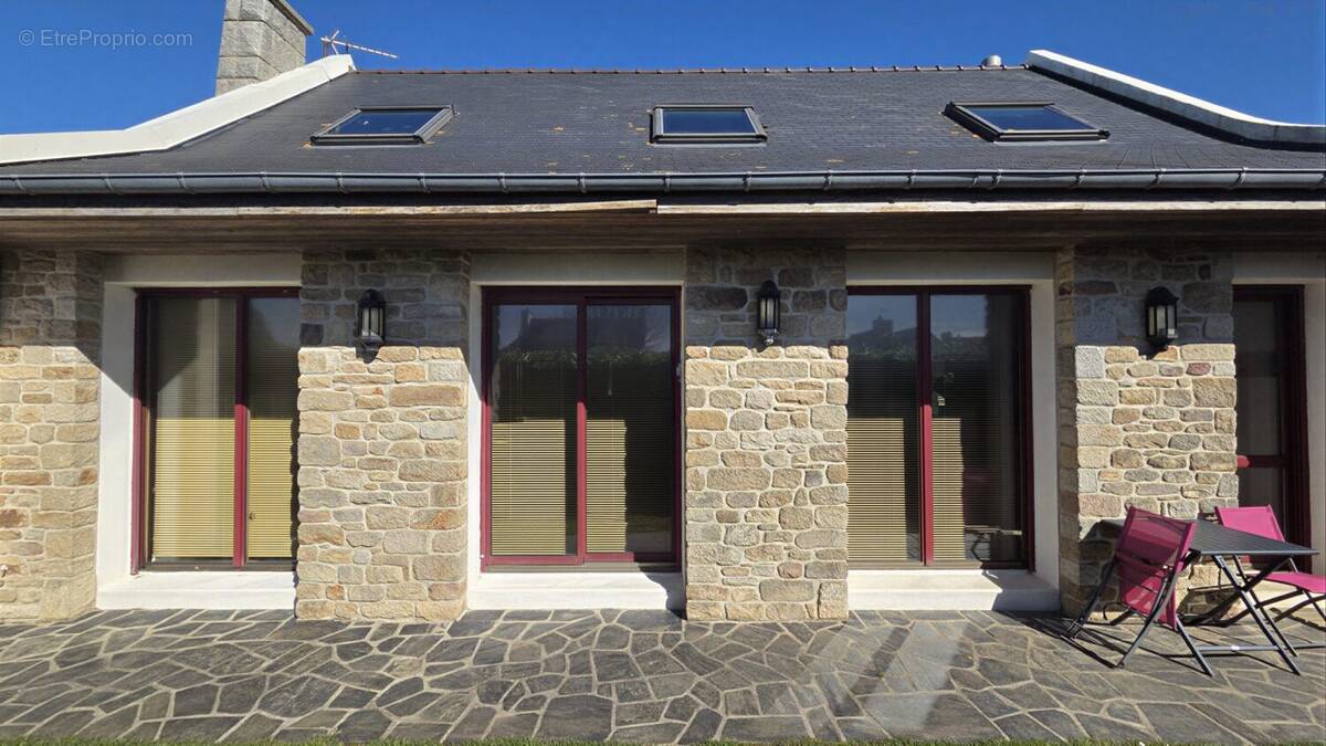 Maison à SANTEC