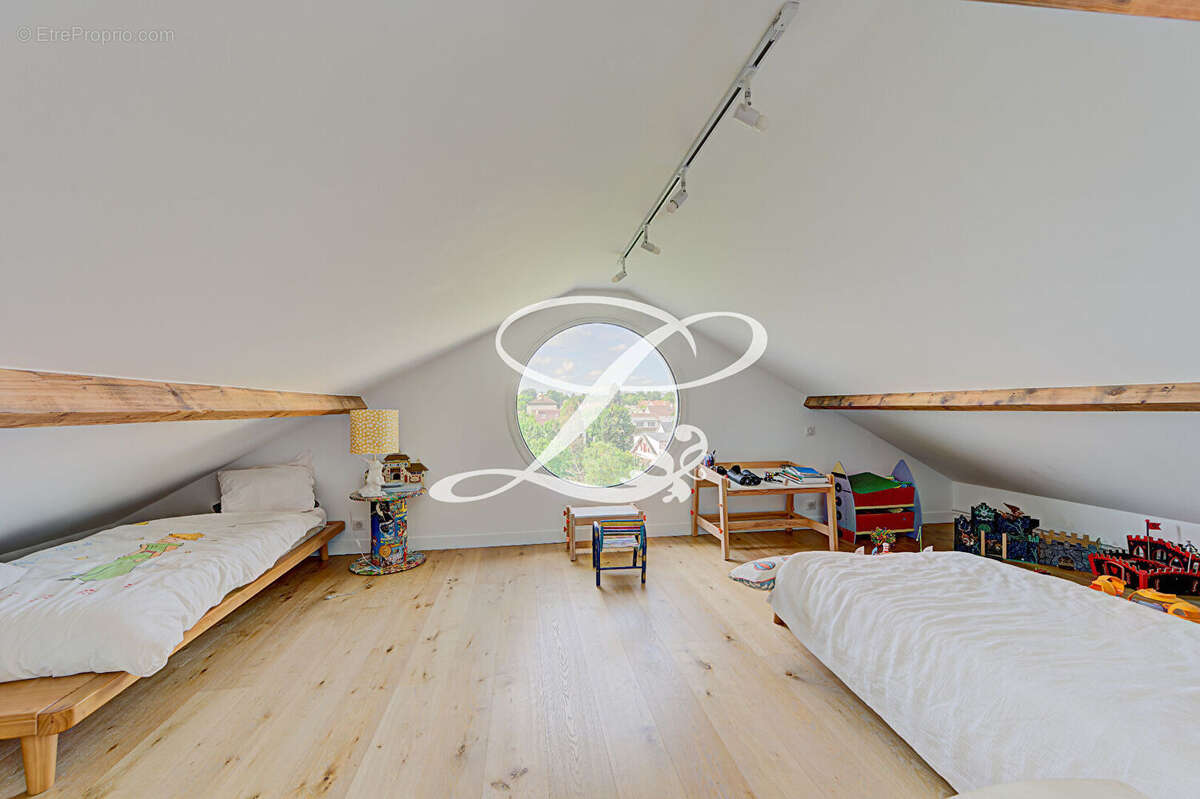 Maison Le Mesnil Le Roi 6 pièce(s) 138,78 m2 (173m² utile) - photo 11