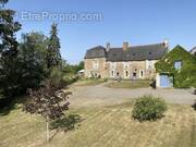Maison à SAINTE-SUZANNE