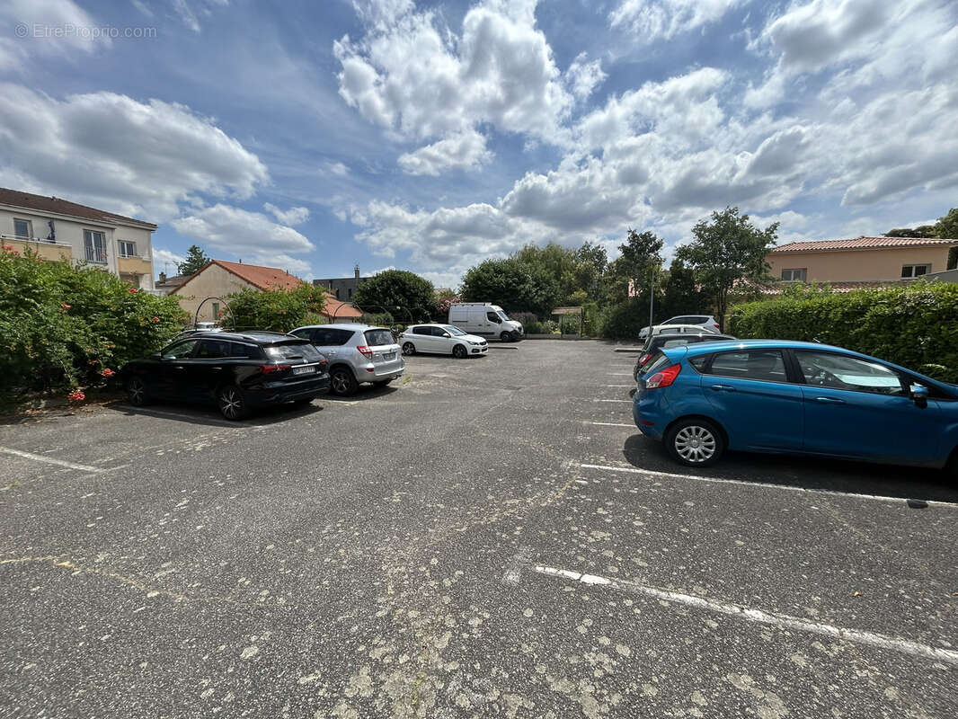 TOULOUSE NORD, proche métro, appartement type 4 en rez-de-chaussée dans résidence sécurisée ! - photo 3
