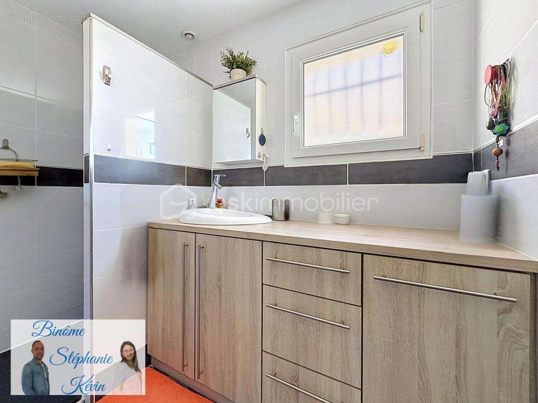  Maison familiale (5 chambres) avec piscine — Quartier calme à Cournonsec  - photo 10