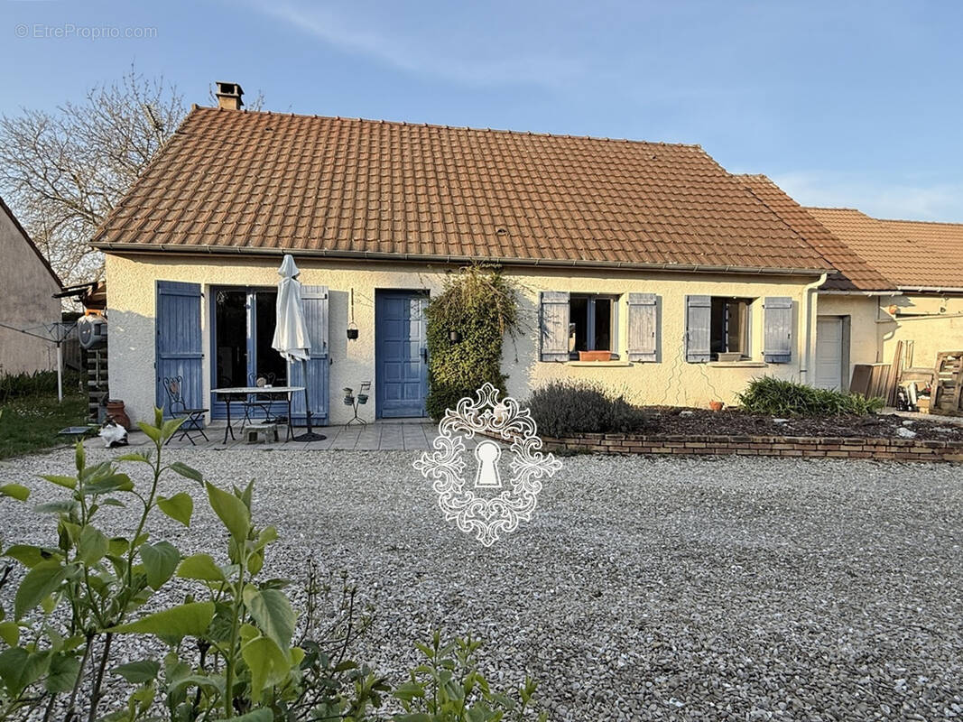 Maison à BRAY-SUR-SEINE