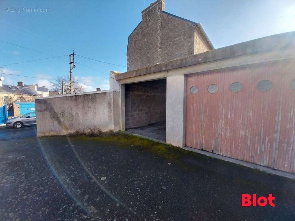 Parking à SAINT-MALO