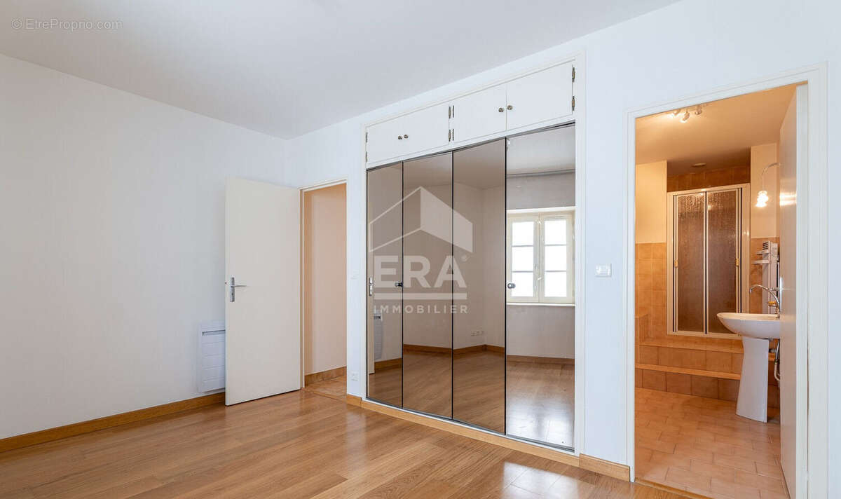 Appartement à SAINTES