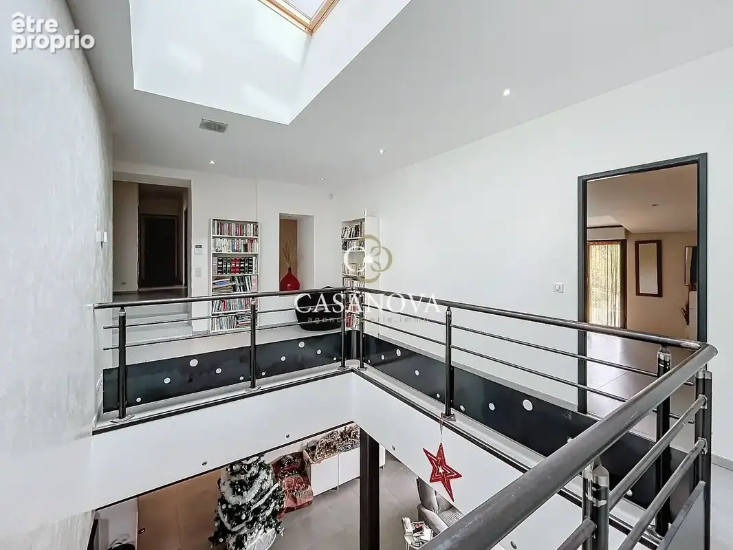 Maison de charme rénovée esprit loft avec piscine et volumes généreux  Pézenas - photo 10