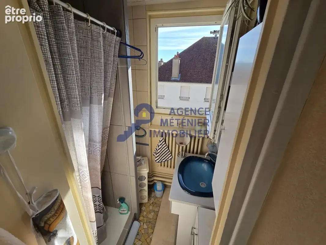 Varennes sur allier - appartement de type F3 proche de toutes commodités - photo 13