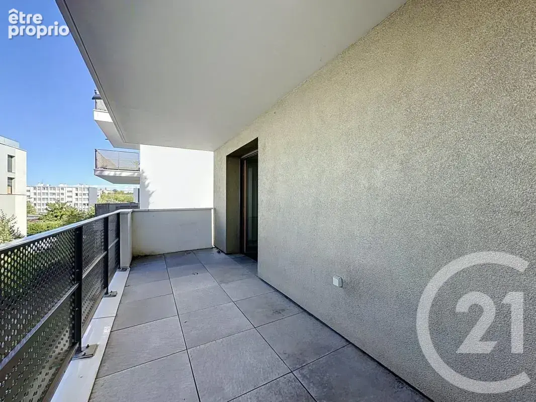Appartement 4 pièces 81 m² à vendre à Saint-Priest (69800) - photo 8