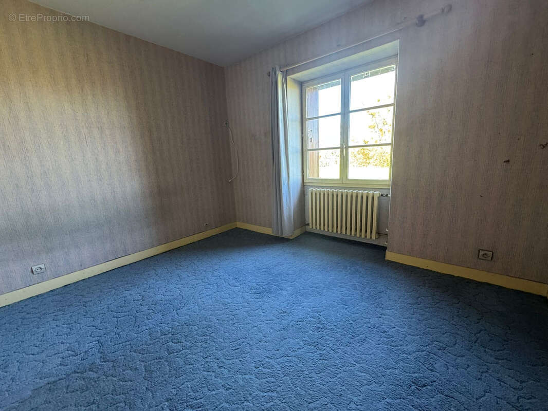 Maison à COUTEVROULT