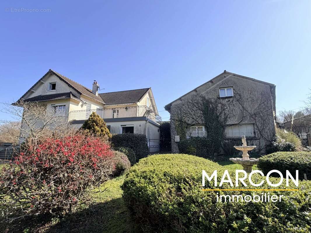 Maison à BUSSIERE-DUNOISE