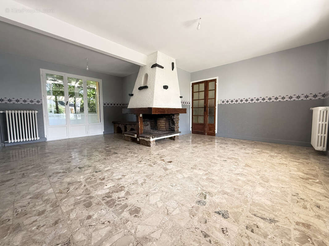 A Vernouillet - Maison de 5 chambres sur sous-sol total - photo 4