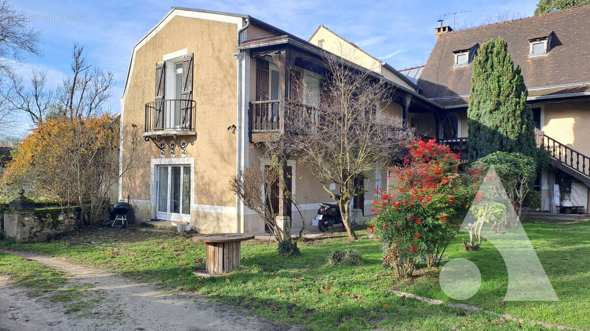 Appartement à SAINT-REMY-LES-CHEVREUSE
