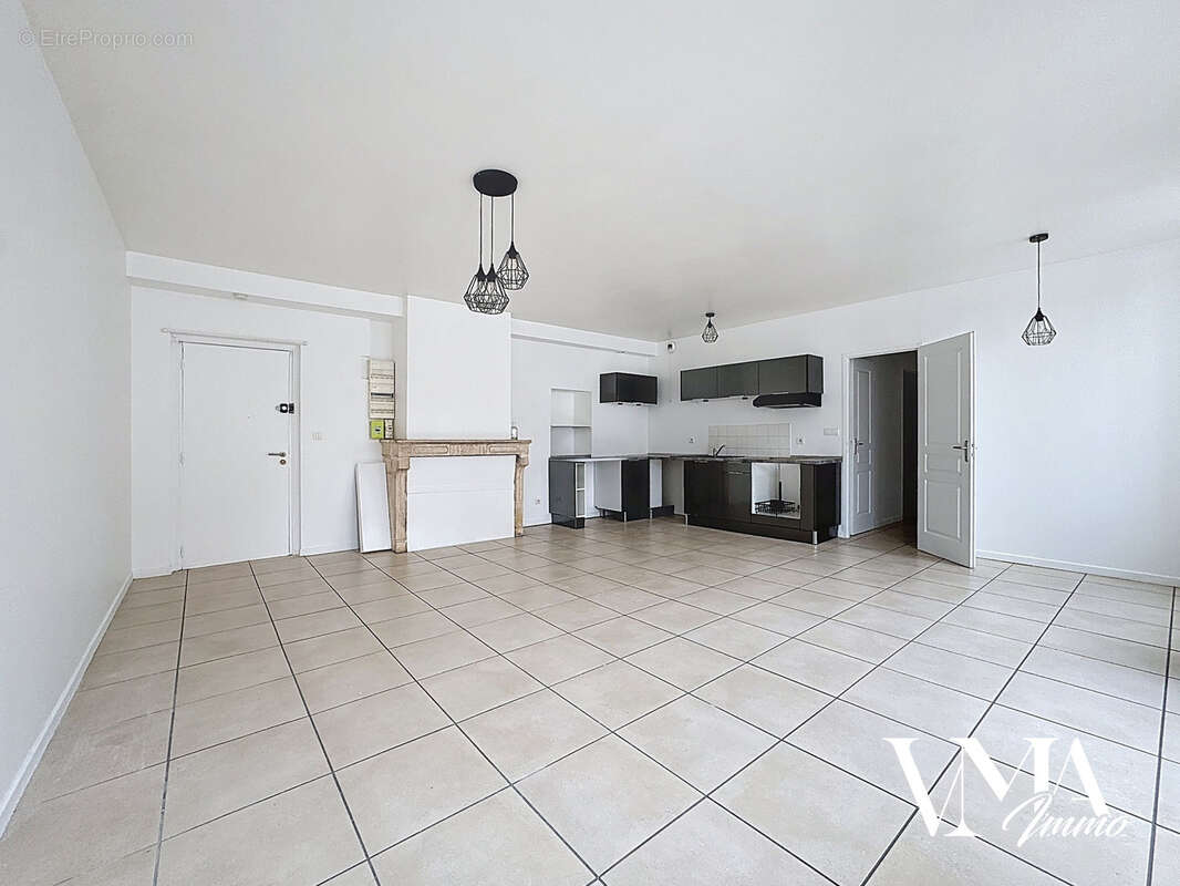 Appartement à CHAZAY-D&#039;AZERGUES