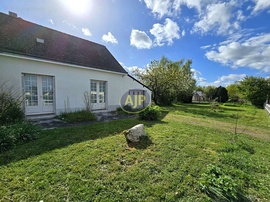 GUEMENE-PENFAO maison 6 chambres - photo 2