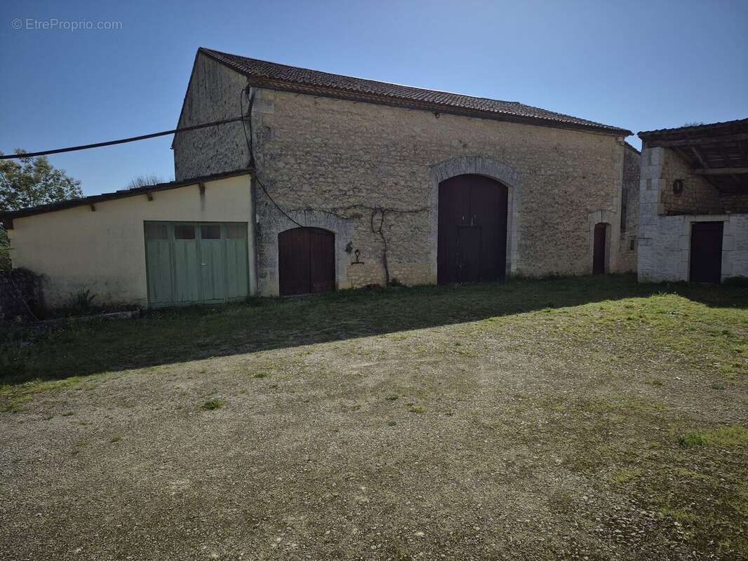 20260319105848 - Maison à CHAZELLES